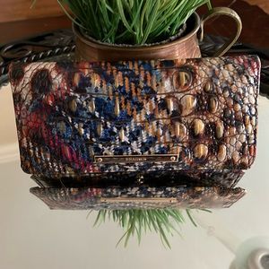 NWT Brahmin Ady Wallet " Trendsetter Melbourne " Croc Embossed Leather